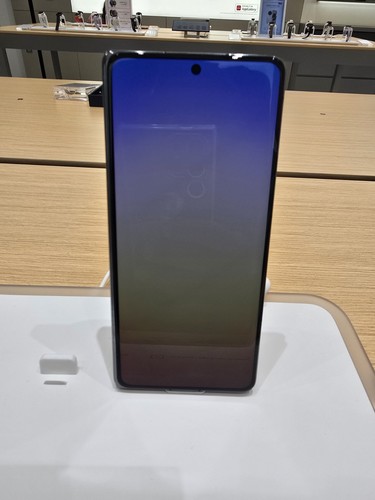 New sealed huawei mate - new,